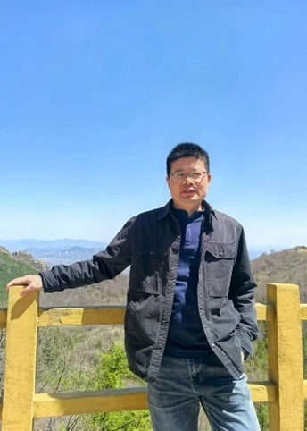 魏钜杰